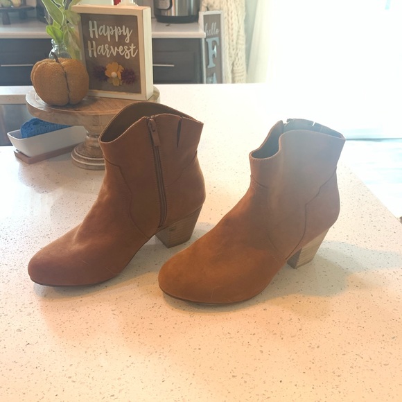 Torrid booties - Picture 2 of 6